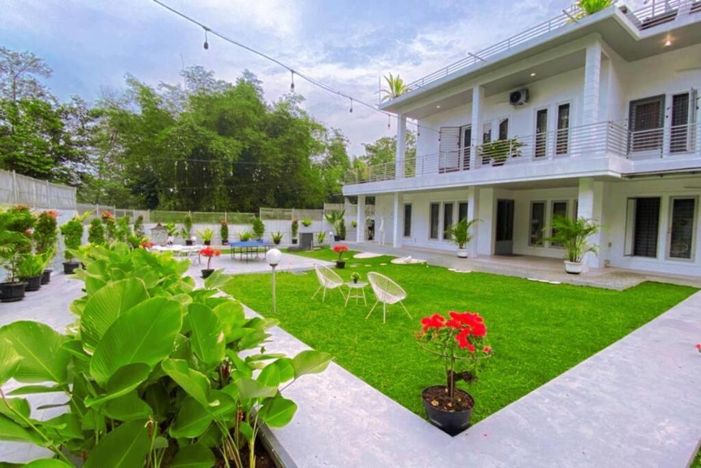 Garden Villa By Villapedia Bogor Bagian luar foto